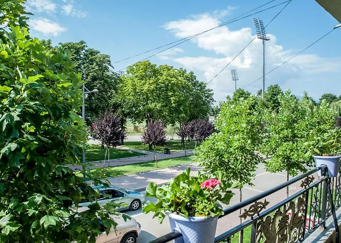 Villa Parku Rinia Korce